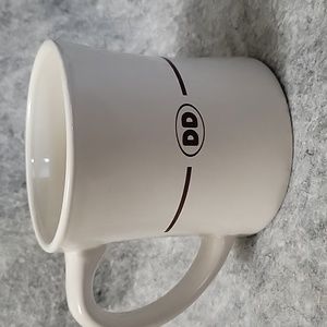 Dunkin Donuts Mugs EUC